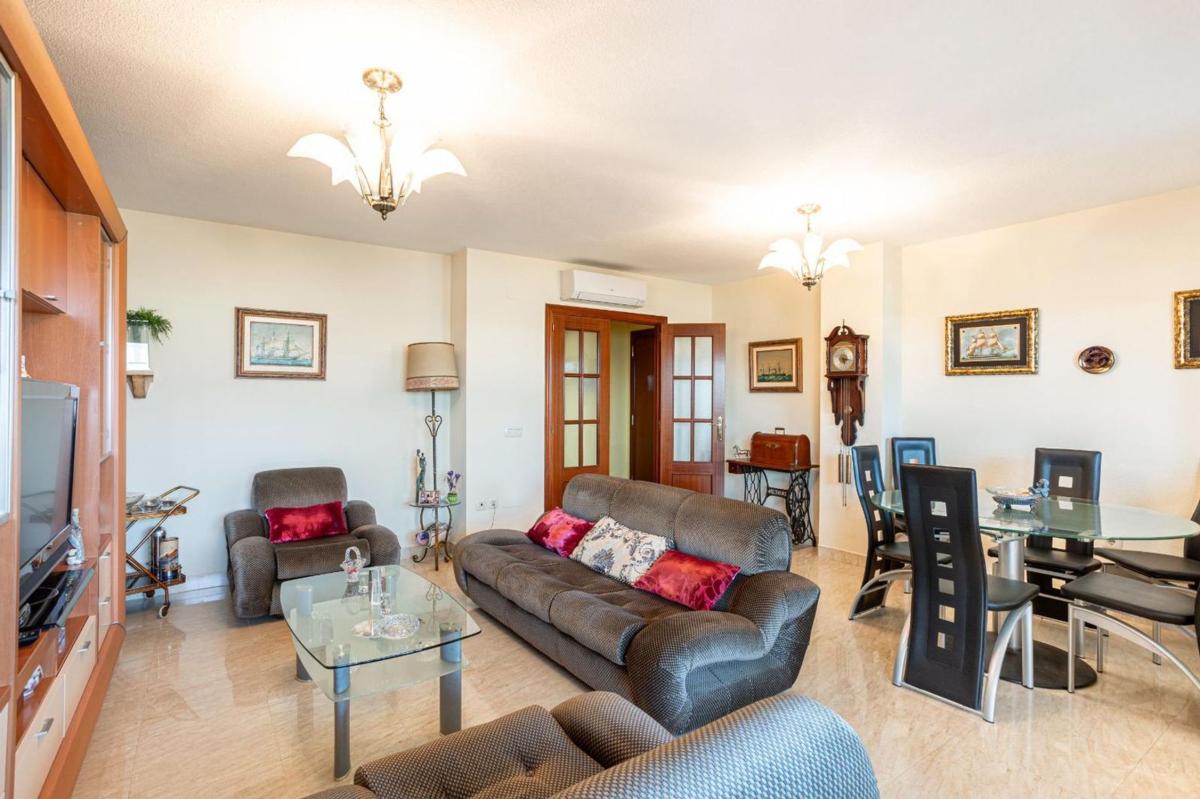 Venta de piso en Piso en Avenida de la Encarnación, Zona Sohail, Fuengirola, Fuengirola
 photo 4