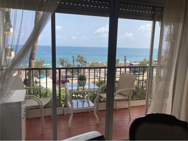 Venta de piso en Piso en Paseo Marítimo Rey de España, Zona Puerto Deportivo, Fuengirola, Fuengirola
 photo 1