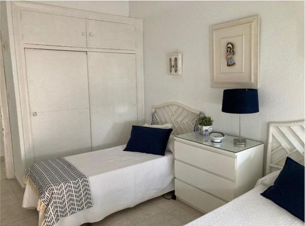 Venta de piso en Piso en Paseo Marítimo Rey de España, Zona Puerto Deportivo, Fuengirola, Fuengirola
 photo 4