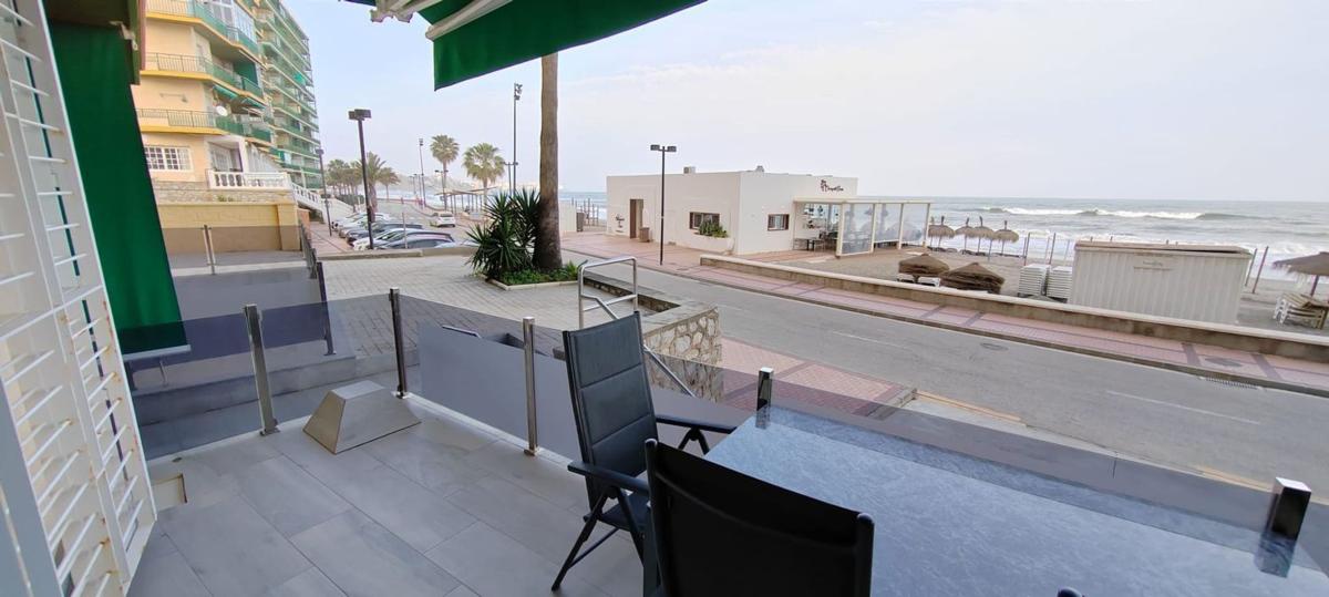 Venta de piso en Piso en Paseo Marítimo Rey de España, Las Gaviotas, Fuengirola, Fuengirola
photo 1