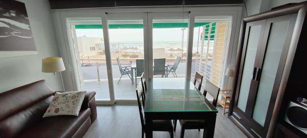 Venta de piso en Piso en Paseo Marítimo Rey de España, Las Gaviotas, Fuengirola, Fuengirola
thumbnail 2