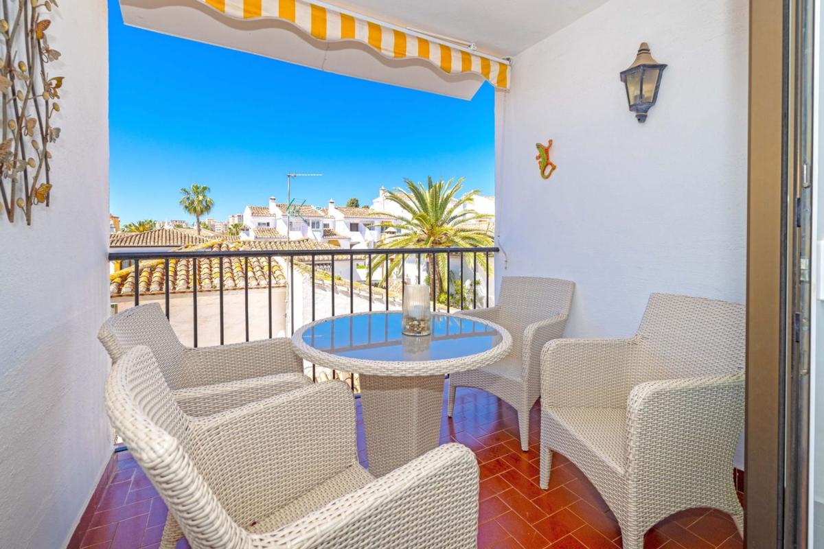 Продажа квартиры на Piso en Calle Maestra Ángeles Aspiazu, Centro Ciudad, Fuengirola, Фуэнхирола
photo 1