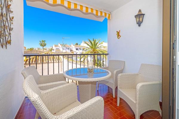 Venta de piso en Piso en Calle Maestra Ángeles Aspiazu, Centro Ciudad, Fuengirola, Fuengirola
photo 1