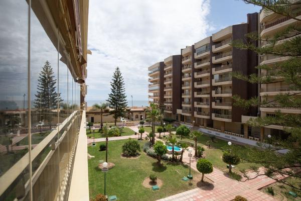 Sprzedaż mieszkania w Piso en Zona Sohail, Fuengirola, Fuengirola
thumbnail 2