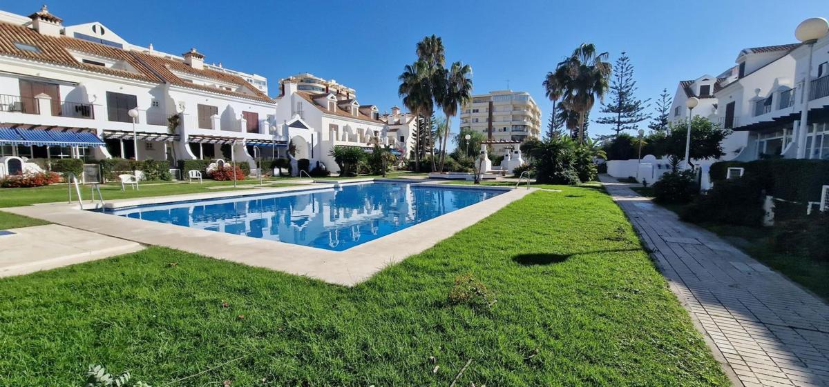 Sprzedaż mieszkania w Piso en Calle Alberto Morgenstern, Zona Sohail, Fuengirola, Fuengirola
photo 1