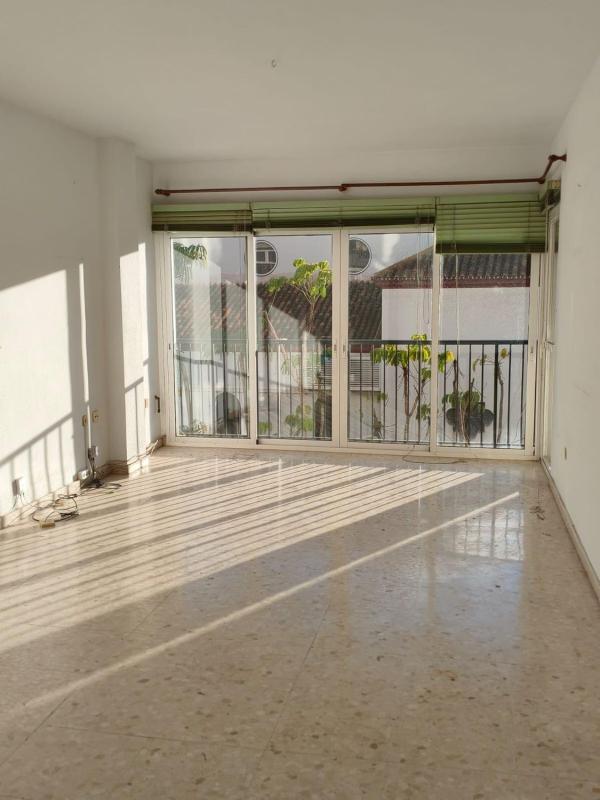 Venta de piso en Piso en Zona Puerto Deportivo, Fuengirola, Fuengirola
photo 1