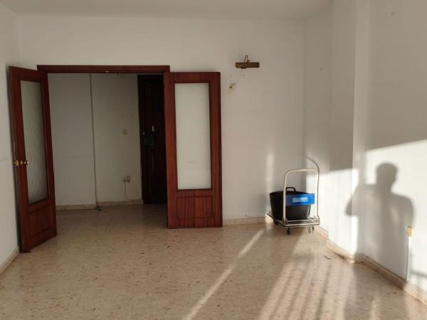 Sale of flat in Piso en Zona Puerto Deportivo, Fuengirola, Fuengirola
thumbnail 1