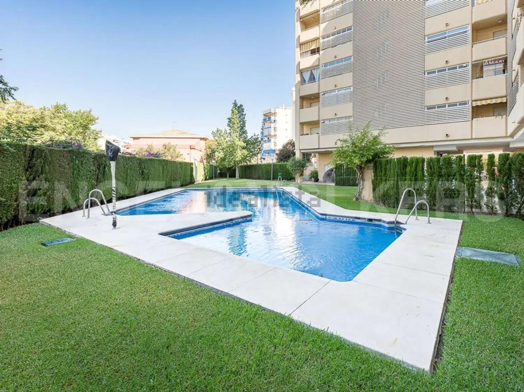 Sale of apartment in Piso en Calle San Miguel, Zona Sohail, Fuengirola, Fuengirola
photo 1