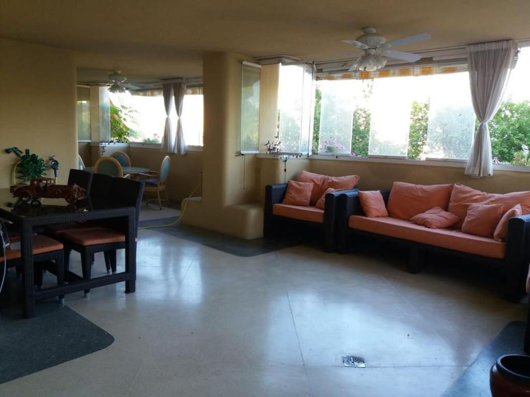 Sale of apartment in Piso en Calle San Miguel, Zona Sohail, Fuengirola, Fuengirola
photo 3