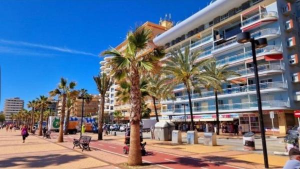 Sprzedaż mieszkania w Piso en Calle Poeta Salvador Rueda, Playa de los Boliches, Fuengirola, Fuengirola
photo 1