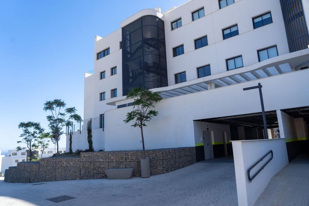 Продажа квартиры на Piso en Calle Leticia, 2, El Higuerón, Fuengirola, Фуэнхирола
 photo 3