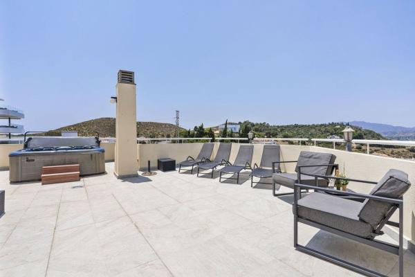 Penthouse for sale at  Ático en Zona Sohail, Fuengirola, Fuengirola photo 2