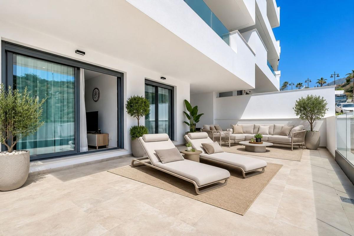 Venta de piso en Piso en Avenida Fuengirola, Las Gaviotas, Fuengirola, Fuengirola
photo 1