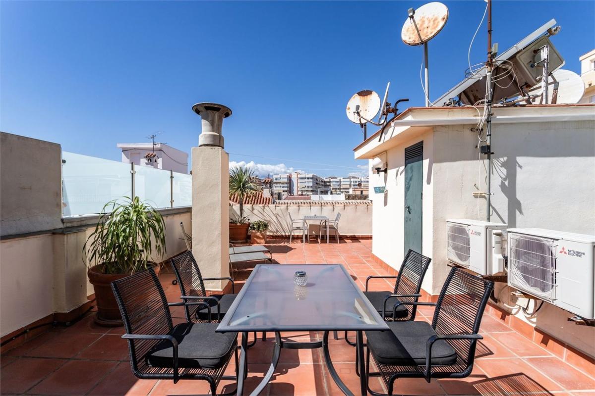 Venta de ático en  Ático en Calle Francisco Cano, Playa de los Boliches, Fuengirola, Fuengirola photo 3