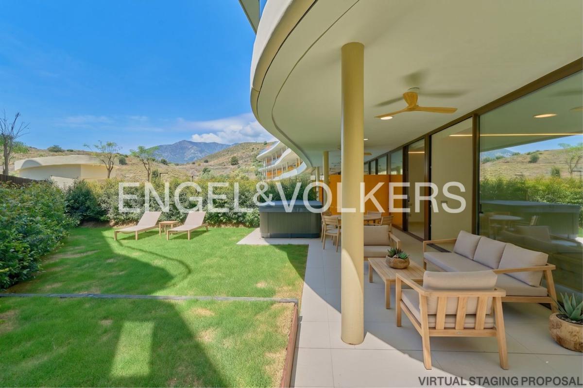 Venta de piso en Piso en Avenida Fuengirola, Las Gaviotas, Fuengirola, Fuengirola
photo 1