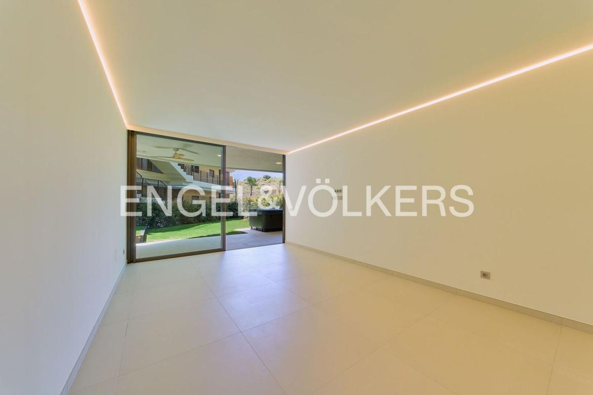 Venta de piso en Piso en Avenida Fuengirola, Las Gaviotas, Fuengirola, Fuengirola
photo 3