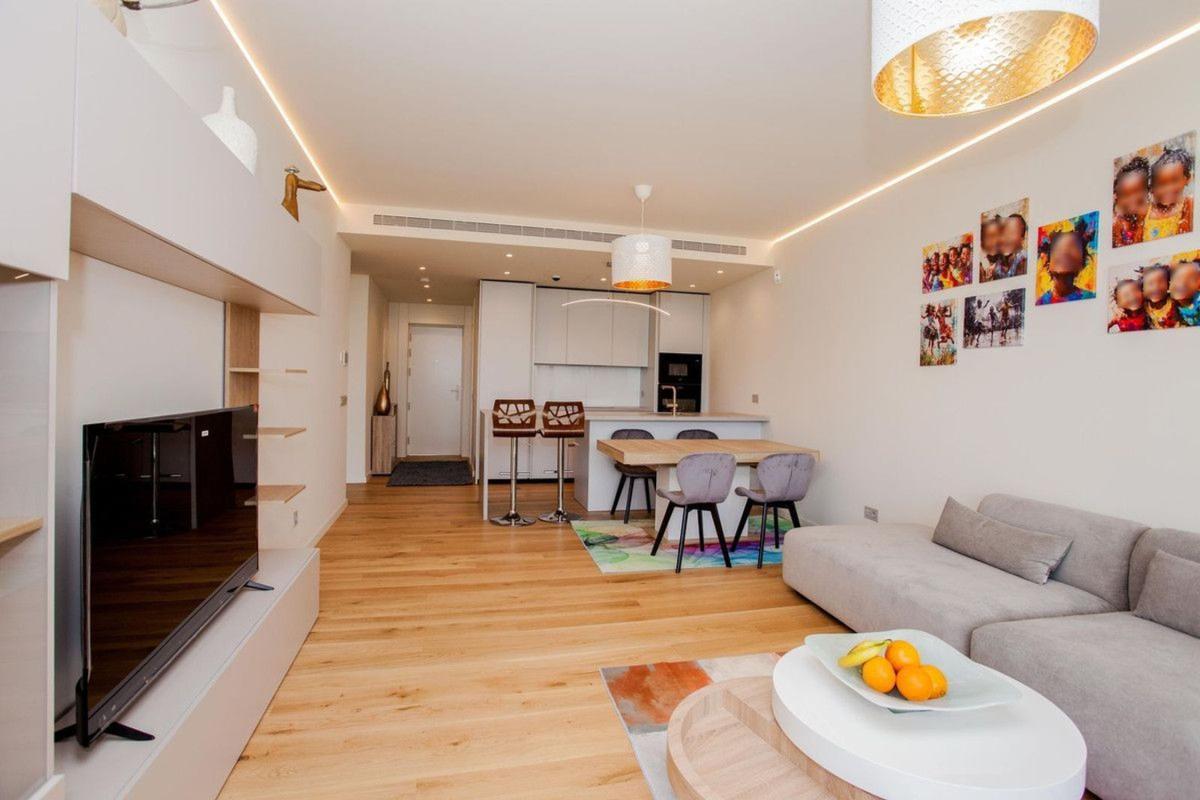 Sale of apartment in Piso en Avenida Fuengirola, El Higuerón, Fuengirola, Fuengirola
photo 3