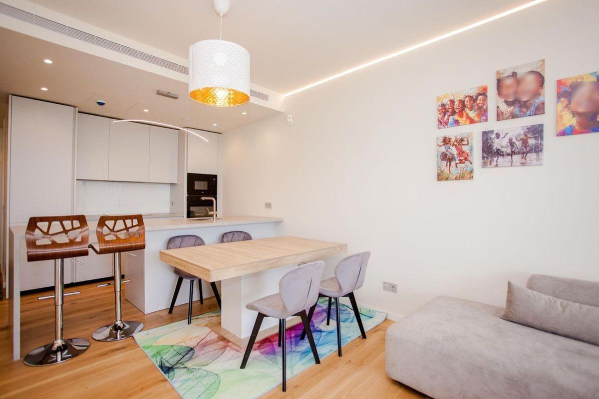 Sale of apartment in Piso en Avenida Fuengirola, El Higuerón, Fuengirola, Fuengirola
photo 4