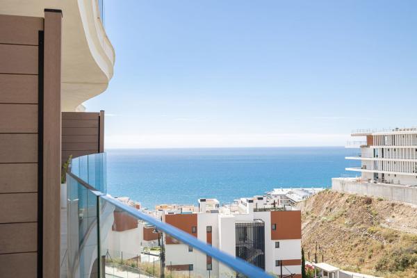 Venta de piso en Piso en Calle Margarita Salas, El Higuerón, Fuengirola, Fuengirola
thumbnail 2