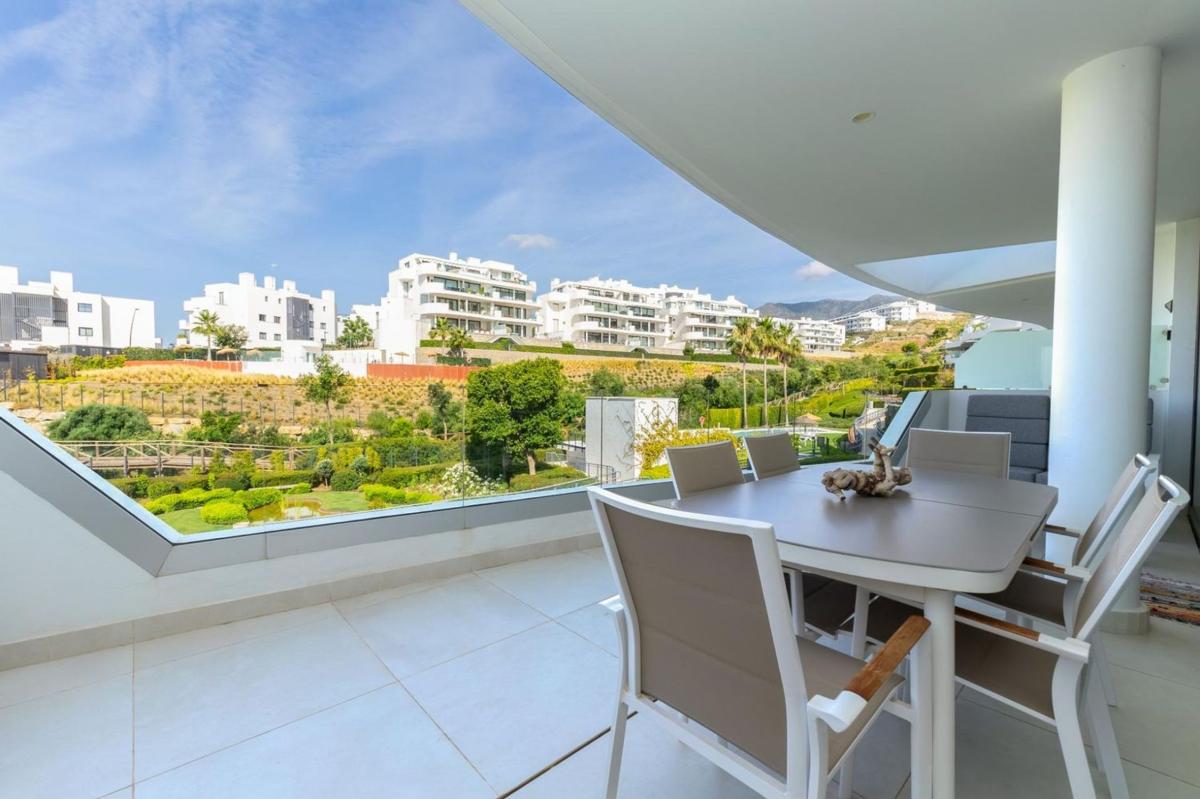 Продажа квартиры на Piso en El Higuerón, Fuengirola, Фуэнхирола
 photo 2