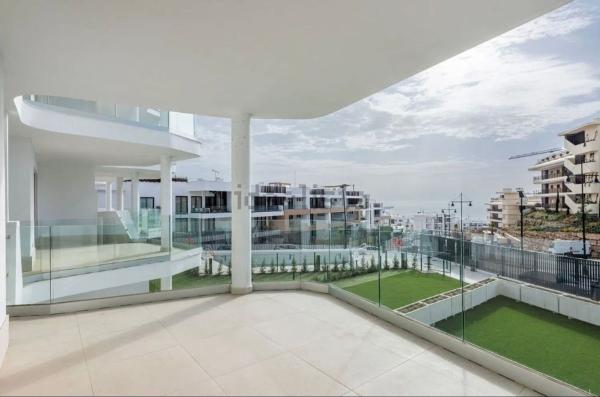 Продажа квартиры на Piso en Calle Canarios, 112 a, El Higuerón, Fuengirola, Фуэнхирола
photo 1