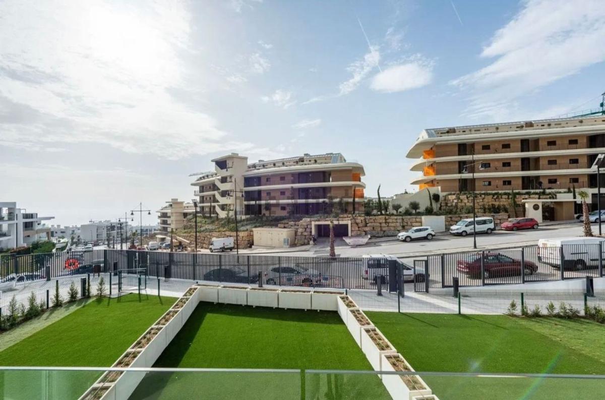Venta de piso en Piso en Calle Canarios, 112 a, El Higuerón, Fuengirola, Fuengirola
photo 2