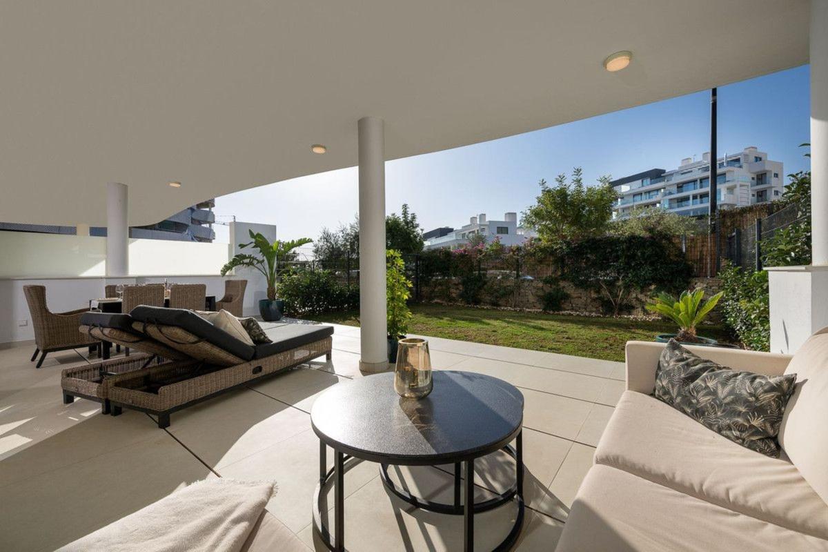 Venta de piso en Piso en Avenida 8 de Marzo, El Higuerón, Fuengirola, Fuengirola
photo 4
