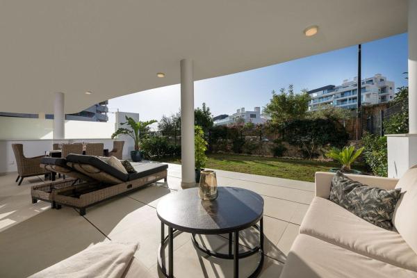 Продажа квартиры на Piso en Avenida 8 de Marzo, El Higuerón, Fuengirola, Фуэнхирола
 photo 4