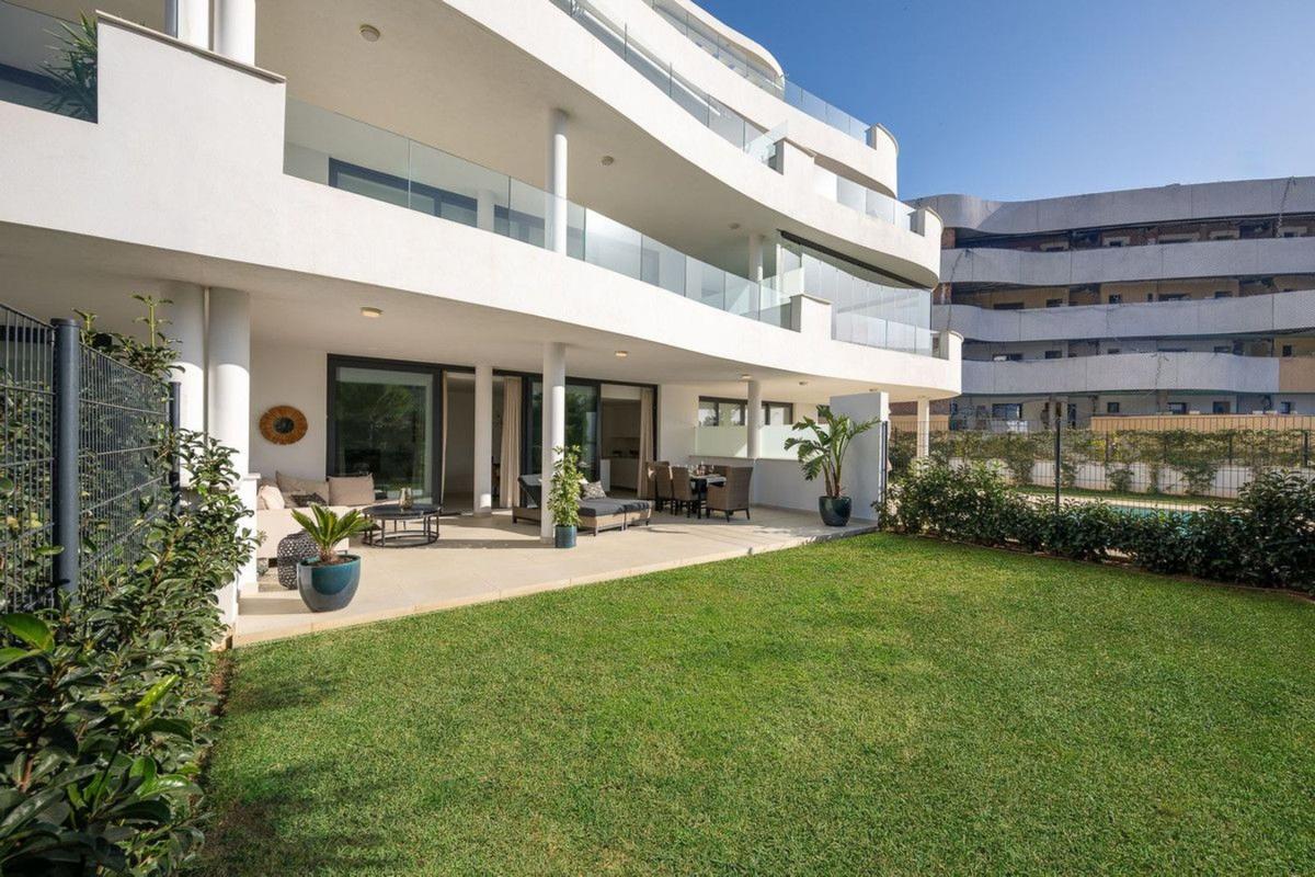 Venta de piso en Piso en Avenida 8 de Marzo, El Higuerón, Fuengirola, Fuengirola
photo 5