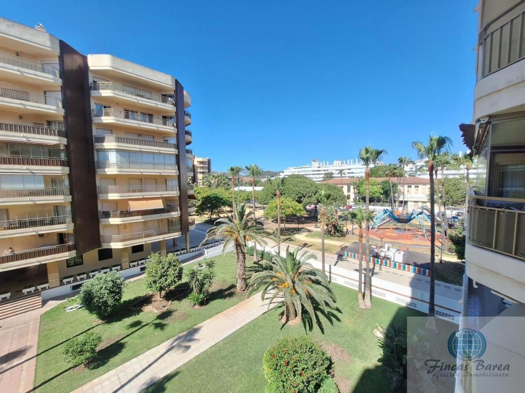 Продажа квартиры на Piso en Paseo Marítimo Rey de España, Zona Puerto Deportivo, Fuengirola, Фуэнхирола
photo 4