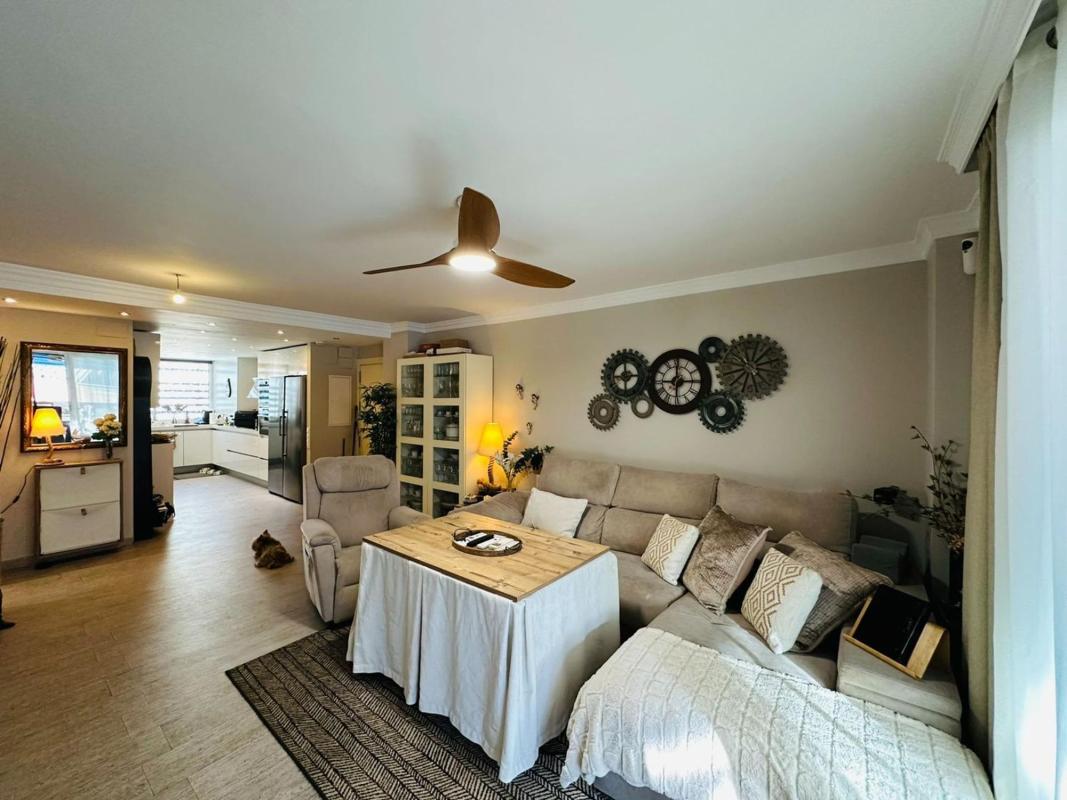 Продажа квартиры на Piso en Zona Sohail, Fuengirola, Фуэнхирола
 photo 2