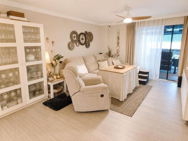 Продажа квартиры на Piso en Calle Doctor García Verdugo, 2, Zona Sohail, Fuengirola, Фуэнхирола
thumbnail 2