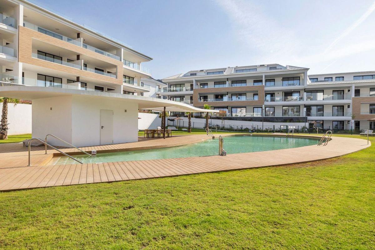 Venta de piso en Piso en Avenida Fuengirola s/n, El Higuerón, Fuengirola, Fuengirola
 photo 2