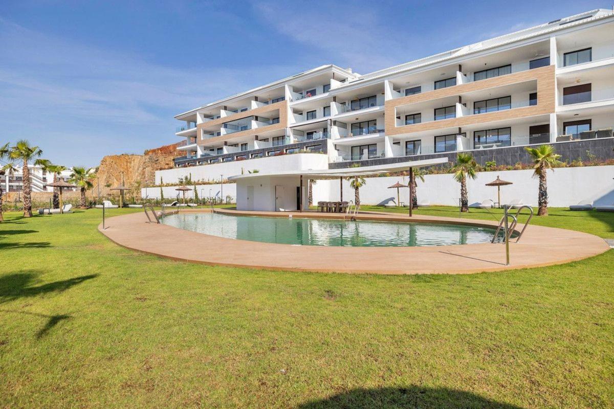 Venta de piso en Piso en Avenida Fuengirola s/n, El Higuerón, Fuengirola, Fuengirola
 photo 3