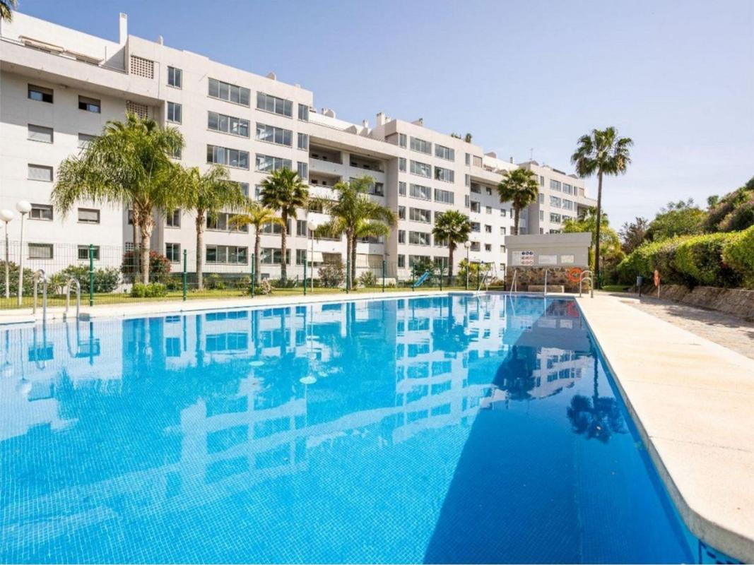 Sprzedaż mieszkania w Piso en Avenida Mare Nostrum, Zona Sohail, Fuengirola, Fuengirola
photo 1
