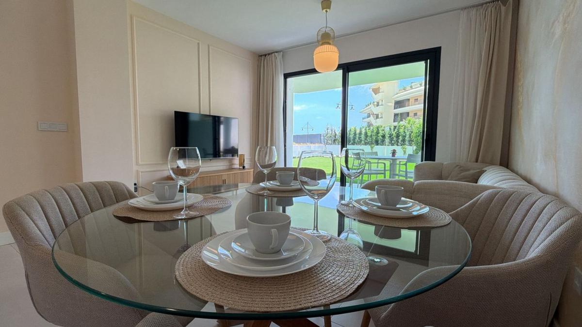 Продажа квартиры на Piso en Avenida Fuengirola, 6, El Higuerón, Fuengirola, Фуэнхирола
photo 3