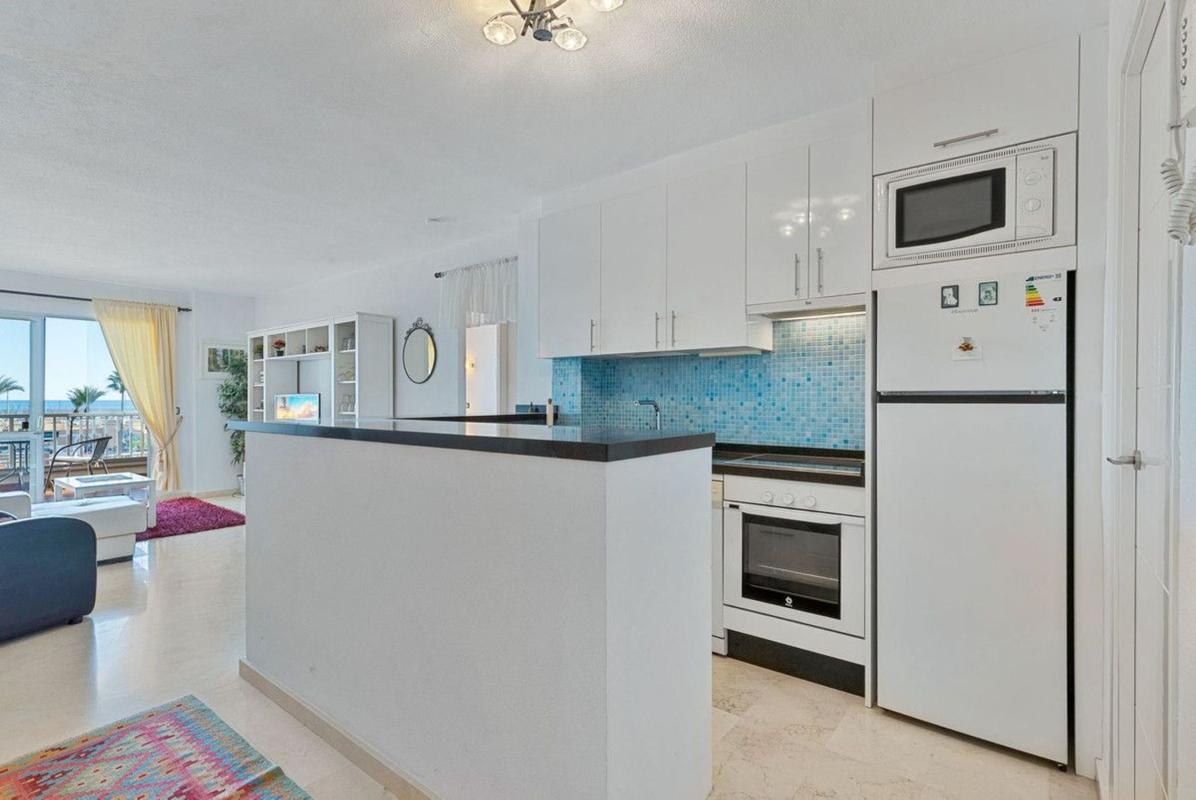 Venta de piso en Piso en Calle Hernán Cortés, Zona Puerto Deportivo, Fuengirola, Fuengirola
photo 5