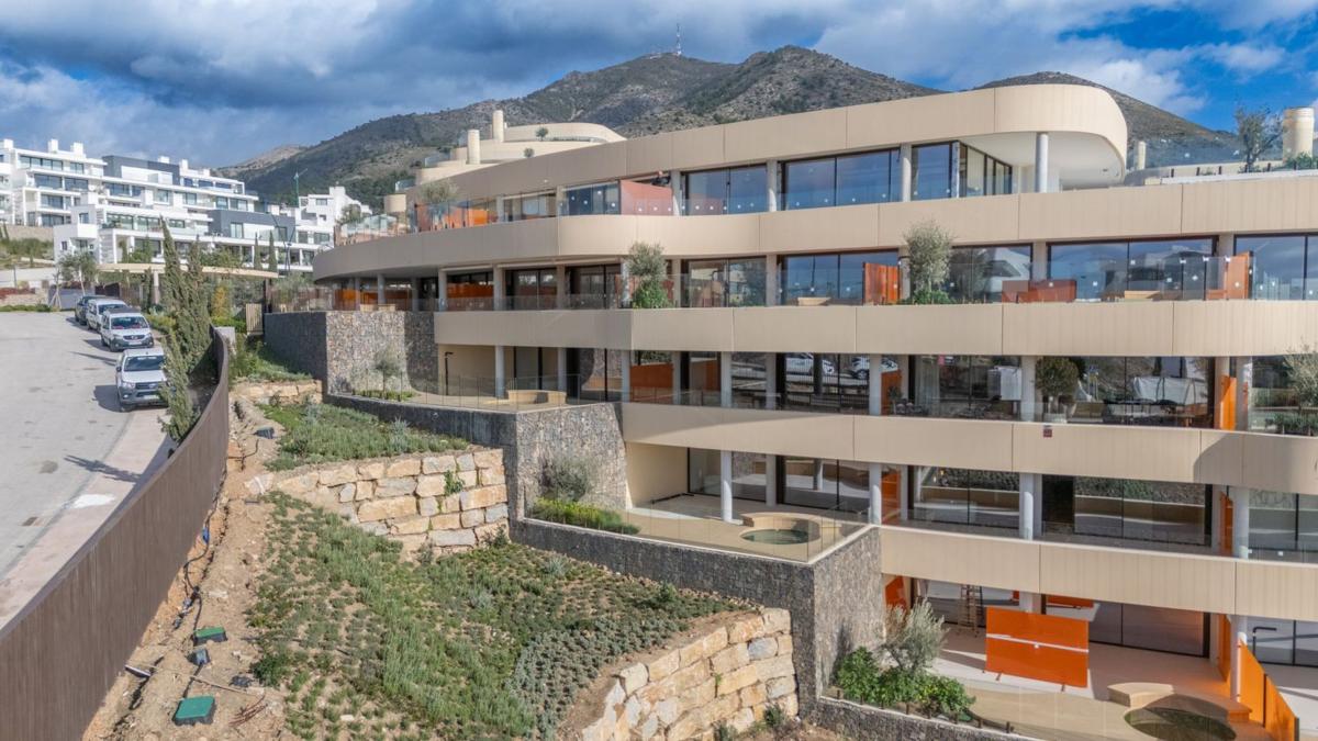 Venta de piso en Piso en Avenida 8 de Marzo s/n, El Higuerón, Fuengirola, Fuengirola
photo 3