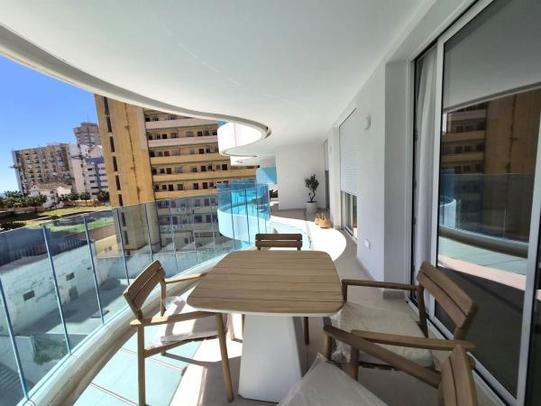 Venta de piso en Piso en Calle Colón, 6, Zona Puerto Deportivo, Fuengirola, Fuengirola
thumbnail 2