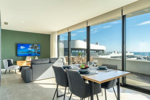 Penthouse for sale at  Ático en Calle Alicia, 4, El Higuerón, Fuengirola, Fuengirola photo 4