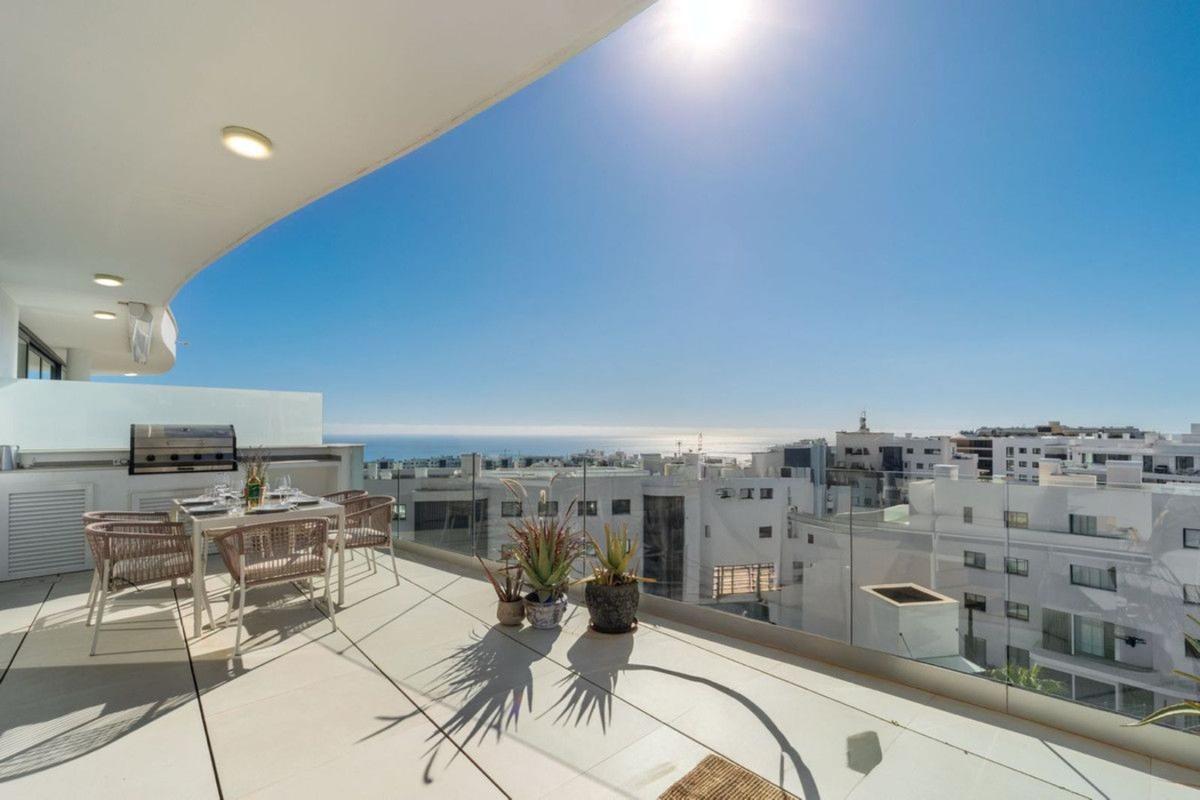 Venta de piso en Piso en Calle Leticia, El Higuerón, Fuengirola, Fuengirola
photo 3