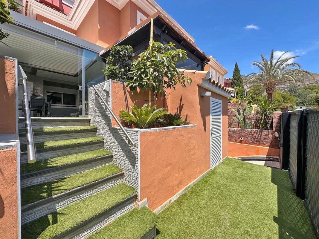 Sprzedaż szeregowego domku w Chalet adosado en Las Gaviotas, Fuengirola , Fuengirola photo 1