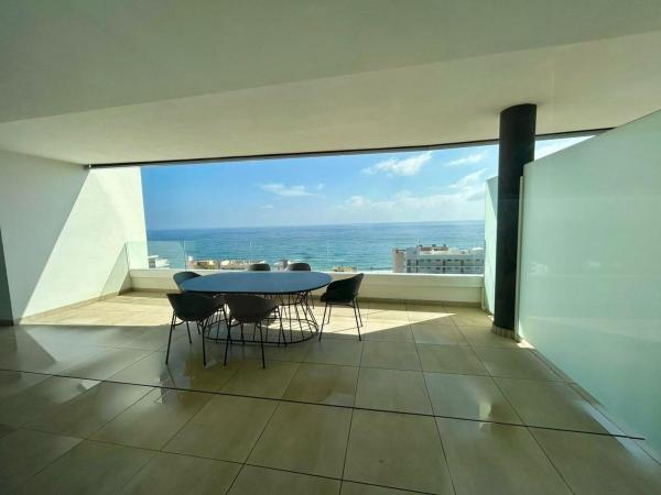 Venta de piso en Piso en Calle Begoña, Las Gaviotas, Fuengirola, Fuengirola
 photo 2