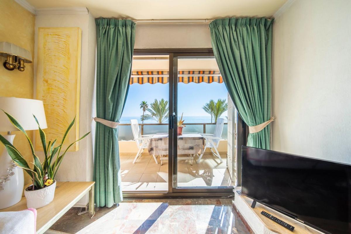 Venta de piso en Piso en Paseo Marítimo Rey de España, Playa de los Boliches, Fuengirola, Fuengirola
 photo 3
