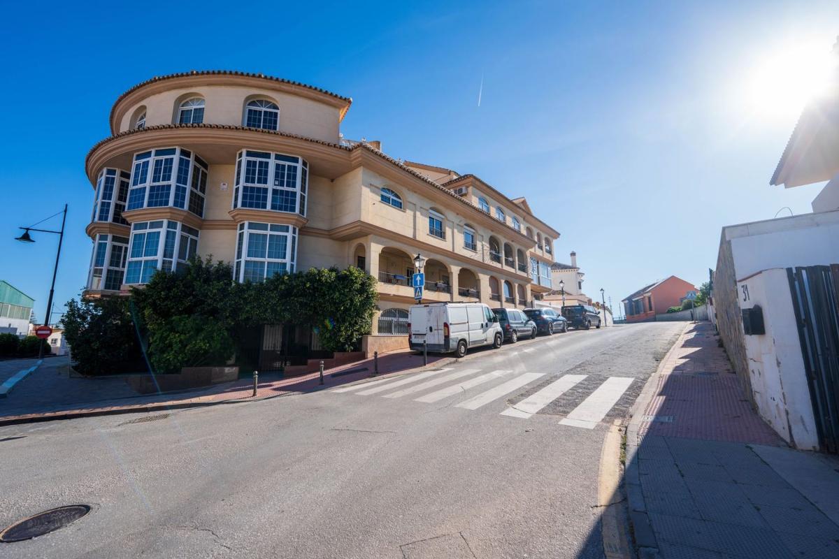 Sprzedaż duplexu w Dúplex en Finlandia, 29, Los Pacos, Fuengirola, Fuengirola photo 1