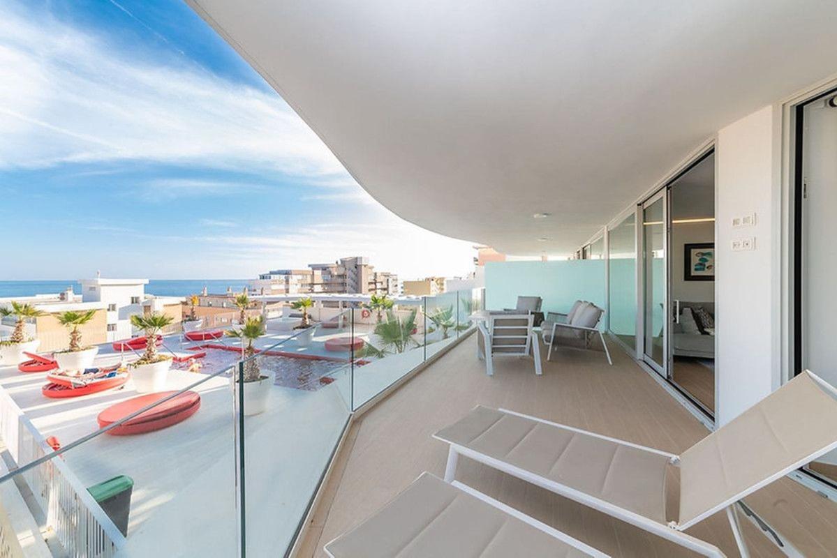 Продажа квартиры на Piso en Avenida Carvajal, Las Gaviotas, Fuengirola, Фуэнхирола
photo 3