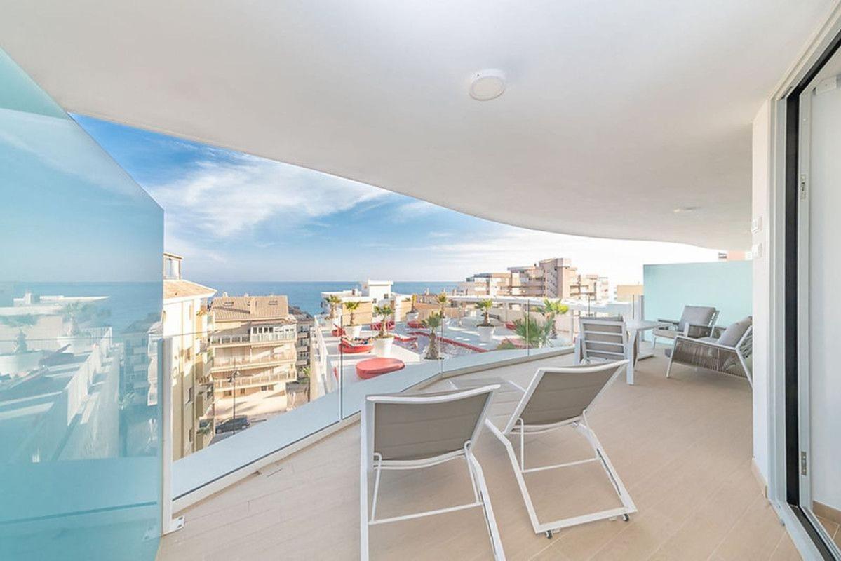 Продажа квартиры на Piso en Avenida Carvajal, Las Gaviotas, Fuengirola, Фуэнхирола
photo 4