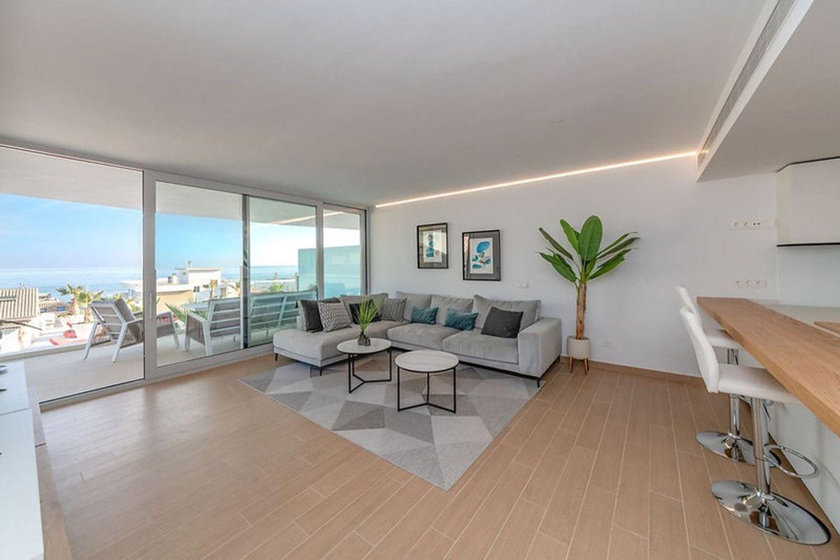 Продажа квартиры на Piso en Avenida Carvajal, Las Gaviotas, Fuengirola, Фуэнхирола
photo 5