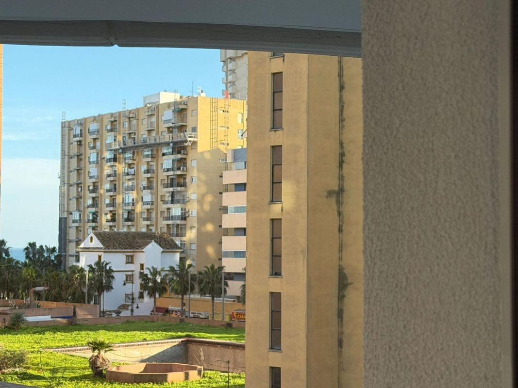 Sprzedaż mieszkania w Piso en Zona Puerto Deportivo, Fuengirola, Fuengirola
photo 1