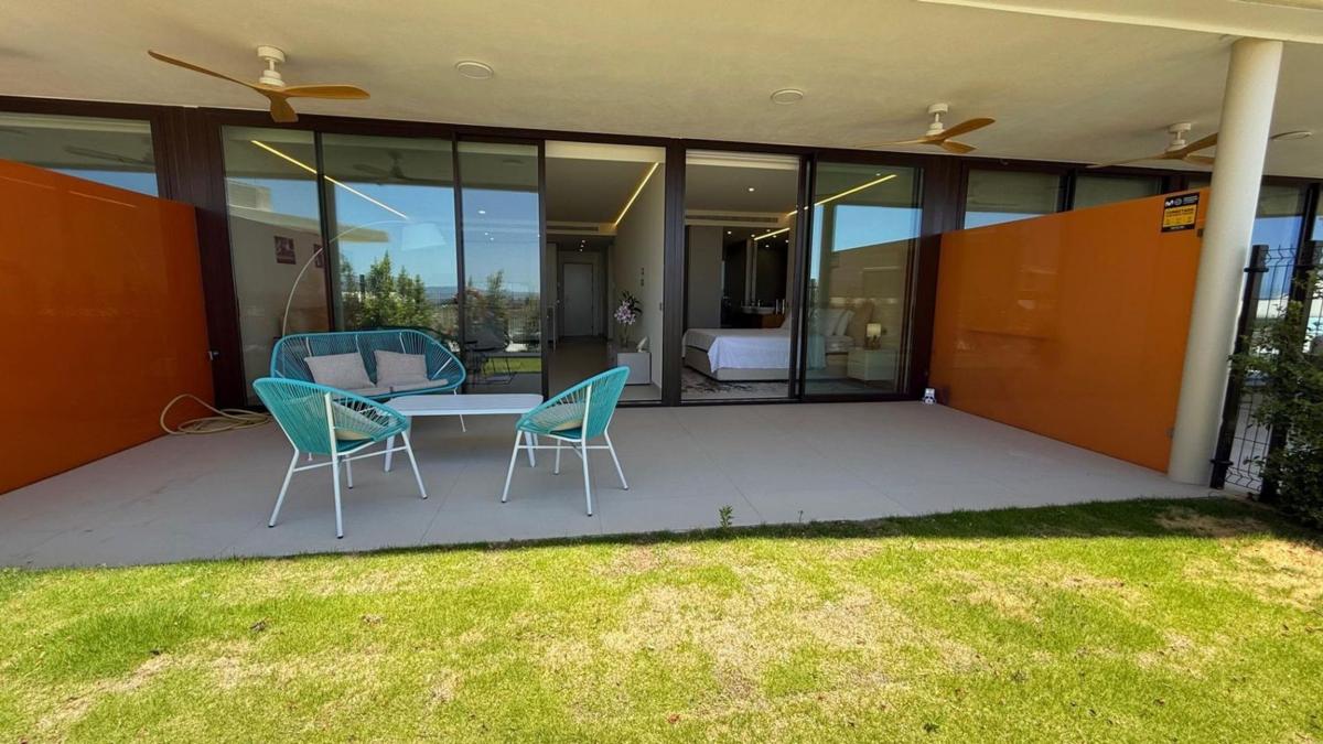 Продажа квартиры на Piso en El Higuerón, Fuengirola, Фуэнхирола
photo 2